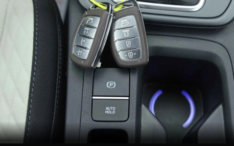 Al Malaz, Vehicle Lease Transfer, SAR 25000,  Hyundai Creta Smart 2025 - 11000 KM - 10 Months Old Brand New CAR