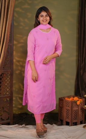 Chennai, Clothing & Accessories, INR 872,  Floral Embroidery Kurti Set For Women | Georgette Pink | Instore