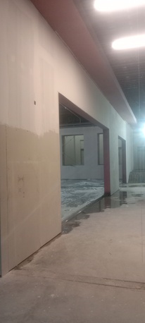 Al Kharj, Construction, للحدادة و المونيم،الذجاج