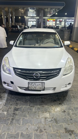 Jeddah, Vehicles, Cars & Trucks , SAR 18500,  Nissan Altima Platinum AW 2010,  2010,  Automatic,  2 KM,  Urgent Sale