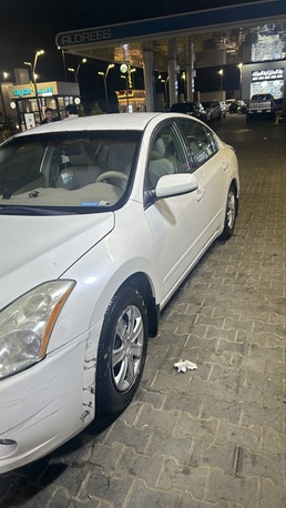 Jeddah, Vehicles, Cars & Trucks , SAR 18500,  Nissan Altima Platinum AW 2010,  2010,  Automatic,  2 KM,  Urgent Sale