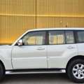 SAR 53000,  Mitsubishi Pajero,  2017,  Automatic,  93000 KM,  4x4, Well Maintained, USED BY ARAMCO EXECUTIVE, Only 93,000. Pearl White