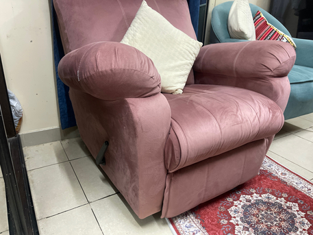 Khobar, Furniture, SAR 400,  Pink Recliner From Back Rest