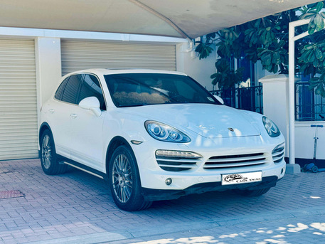 Manama, Vehicles, Cars & Trucks , BHD 1,  Porsche Cayenne S,  2013,  115000 KM,  Low Mileage - Full Option - S