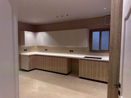 Al Khobar Al Shamalia, Apartments/Houses, SAR 55000/year,  Studio,  Apartment With Two Entrances Three Bedrooms Living Room Majlis (formal Sitting Room) Maid