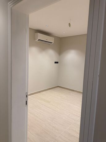 Al Khobar Al Shamalia, Apartments/Houses, SAR 55000/year,  Studio,  Apartment With Two Entrances Three Bedrooms Living Room Majlis (formal Sitting Room) Maid