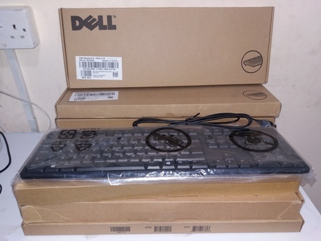 Manama, Computers, BHD 8,  Dell Original New Box Pack Smart Card Reader Keyboard Good Working Condition
