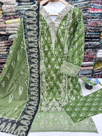 Thuqbah, Clothing & Accessories, SAR 165,  Ready To Wear Printed Lawn 3Pc