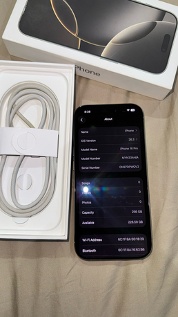 Riyadh, Mobile Phones, SAR 2600,  IPhone 16 Pro 256 GB Natural Titanium