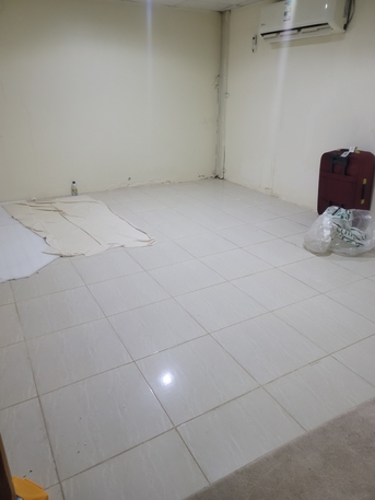 Riyadh, Rooms Available, SAR 1000/month,  Family Flat Room Available