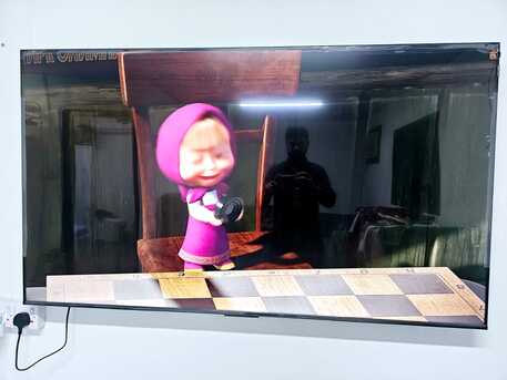 Al Malaz, Electronics, SAR 1400,  SAR 1400, TCL 65 Inch QLED TV Used For One Month