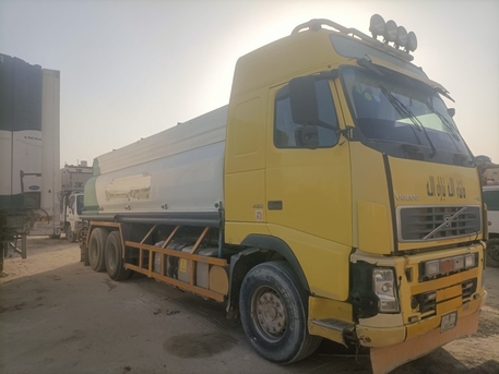 Riyadh, Vehicles, Cars & Trucks , SAR 1,  Volvo 440,  2004,  Manual,  15 KM,