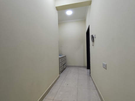 East Riffa, Apartments/Houses, BHD 160/year,  1 BR,  East Riffa:- Studio Flat On Rent With Unlimited Ewa..