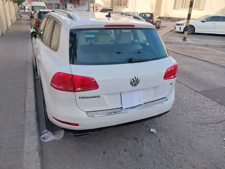 Manama, Vehicles, Cars & Trucks , BHD 2700,  Volkswagen Touareg,  2014,  Automatic,  290000 KM,    For Sale