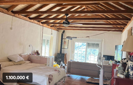 Barcelona, Real Estate For Sale, EUR 1100000,  4 BR,  250 Sq. Meter,  Exclusive Luxury Estate In The Heart Of Campo De Gibraltar