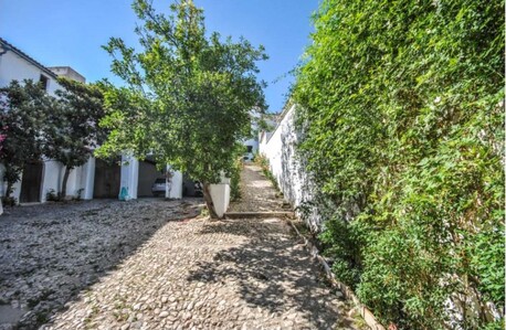 Barcelona, Real Estate For Sale, EUR 1350000,  6 BR,  619 Sq. Meter,  Majestic Manor House In Estepa