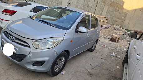 Riyadh, Vehicles, Cars & Trucks , SAR 1500,  Hyundai Accent,  2016,  Automatic,  250000 KM,  Accent Available 1500/month