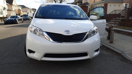 New York, Vehicles, Cars & Trucks , USD 27995,  Toyota Sienna,  2015,  Automatic,  77258512 KM,  FOR SALE!  LE &ndash; WHEELCHAIR ACCESSIBLE MOBILITY Only 48K PA Miles