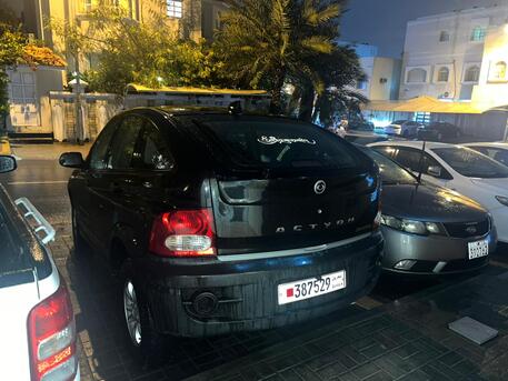 Riffa, Vehicles, Cars & Trucks , BHD 1100,  Ssangyong Actyon,  2011,  Automatic,  140000 KM,  Well Maintained  Black Color