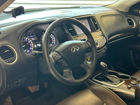 East Riffa, Vehicles, Cars & Trucks , BHD 4800,  Infiniti QX60,  2017,  Automatic,  90000 KM,   MODEL  FOR SALE