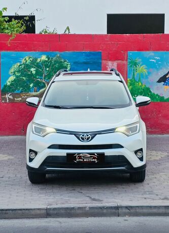 Manama, Vehicles, Cars & Trucks , BHD 6900,  TOYOTA  RAV4,  2017,  Automatic,  113000 KM,  TOYOTA RAV 4   FULL OPTION MODEL WITH SINGLE OWNER AND WELL-MAINTAINED CAR
