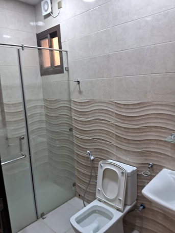 Riffa, Apartments/Houses, BHD 315/year,  3 BR,  Semi-furnished 3bhk And 1 Maid Room Riffa نص مفروش ٣ غرف الرفاع