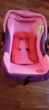 Hara, Free Items, Car Seat And Walker