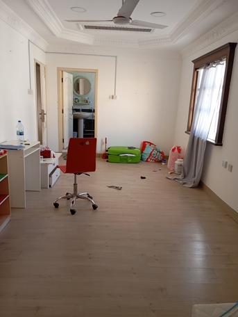 Manama, Apartments/Houses, BHD 100/month,  1 BR,  Room With Attached Bathroom & Ewa