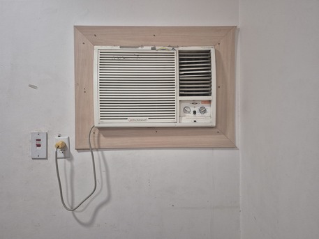 Thuqbah, Air Conditioners, SAR 400,  1.5 Ton Window AC For Sale