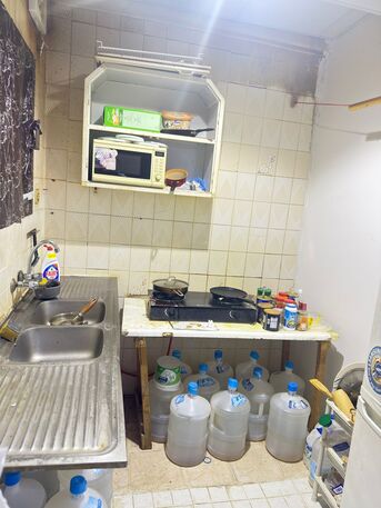 Hara, Apartments, Flats, Houses & Villas, SAR 2000/month,  Furnished,  1 BR,  1-BHK Family Flat Near Rajhi Signal (Hara)