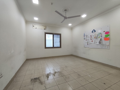 Sitra, Offices, BHD 350,  Sitra:- Groundfloor 7Bhk Commercial Flat On Rent..