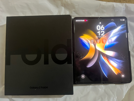 Al Malaz, Mobile Phones, SAR 1700,  Samsung Galaxy Z Fold 4 512GB With Box