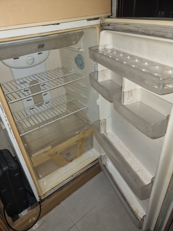 Manama, Appliances, BHD 10,  Refrigerator Samsung 10bhd Need To Collect , No Delivery