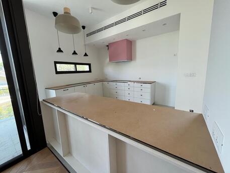 Amman, Apartments/Houses, JOD 30000/year,  Furnished,  3 BR,  190 Sq. Meter,  Modern Furnished Apartment For Rent In Um Uthainah