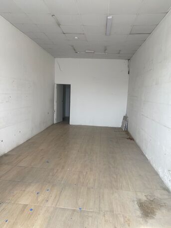 Manama, Shops, BHD 200,  50 Sq. Meter,  Shop/Storage/Shutter For Rent - Askar