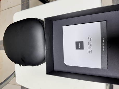 Al Sulaymaniyyah, Home Audio, SAR 650,  Bose 700anc Headphone