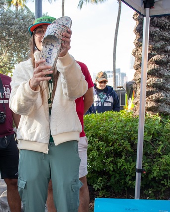 Miami, Recycling, Grading Shoes Service For Quality Assessment