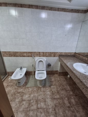 Hoora, Apartments/Houses, BHD 450/month,  2 BR,  2bhk 2bath 1hall Closed Kitchen 450bd With Ewa Parking