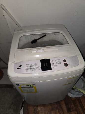 Riyadh, Apartments/Houses, SAR 1700/month,  Furnished,  Studio,  0 Sq. Meter,  Flat For Rent Must Buy The Household Items