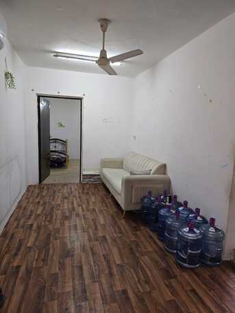 Riyadh, Apartments/Houses, SAR 1700/month,  Furnished,  Studio,  0 Sq. Meter,  Flat For Rent Must Buy The Household Items