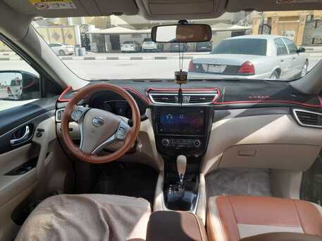 Dammam, Vehicles, Cars & Trucks , SAR 40000,  NISSAN XTRAIL,  2016,  Automatic,  235 KM,   , Black, Fully , Kms 235XXX Only, Alloy Wheels, SUV