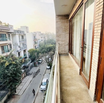 New Delhi, Apts/Flats Wanted, INR 20626/day,  Furnished,  3 BR,  2000 Sq. Feet,  BluO 3BHK Safdarjung Enclave -Lift Terrace Garden