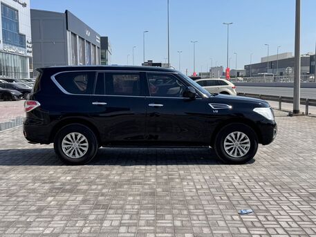 Manama, Vehicles, Cars & Trucks , BHD 5900,  Nissan Patrol XE,  2016,  Automatic,  247900 KM,    (Black)