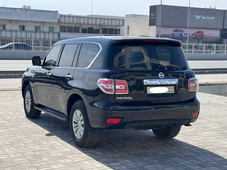 Manama, Vehicles, Cars & Trucks , BHD 5900,  Nissan Patrol XE,  2016,  Automatic,  247900 KM,    (Black)