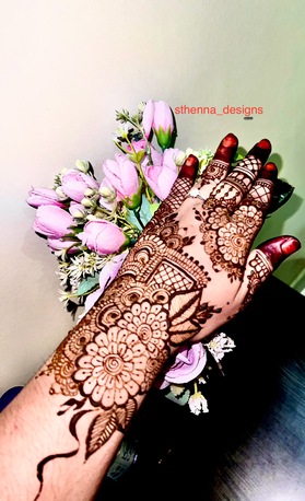 Yanbu, Beautician, Henna Artist In Yanbu