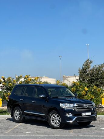 Riffa, Vehicles, Cars & Trucks , BHD 16800,  TOYOTA LAND CRUISER GXR V8 2017 BLUE,  2017,  Automatic,  268000 KM,