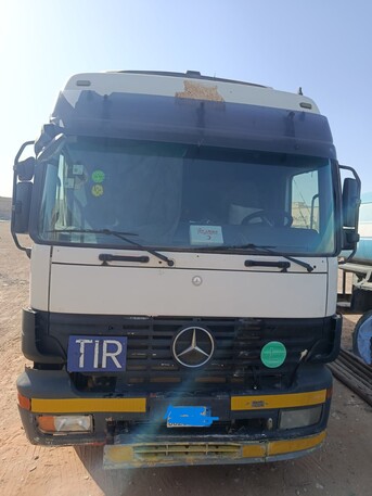 Riyadh, Vehicles, Cars & Trucks , SAR 46000,  Mercedes Actros,  2002,  Automatic,  5 KM,  MERCEDEES ACTRESS  MODEL TAKE AND READY TO WORK