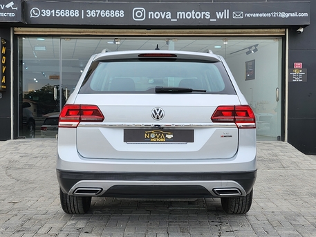 Manama, Vehicles, Cars & Trucks , BHD 6800,  Volkswagen Touran,  2019,  Automatic,  150000 KM,  Volkswagen Teramont V6 4Motion