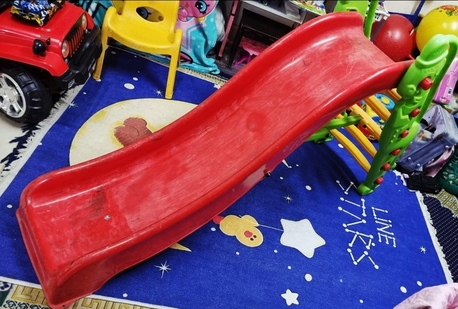 Jubail, Baby & Kid Stuff, SAR 200,  Strong Kids Slide + Trampoline + Kids Bed