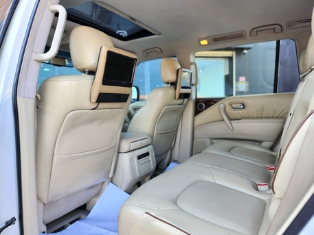 Manama, Vehicles, Cars & Trucks , BHD 6500,  Nissan Patrol,  2013,  Automatic,  140000 KM,   LE V8 400HP